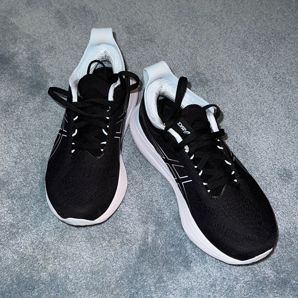 ASICS Gel-Nimbus 25 sneakers